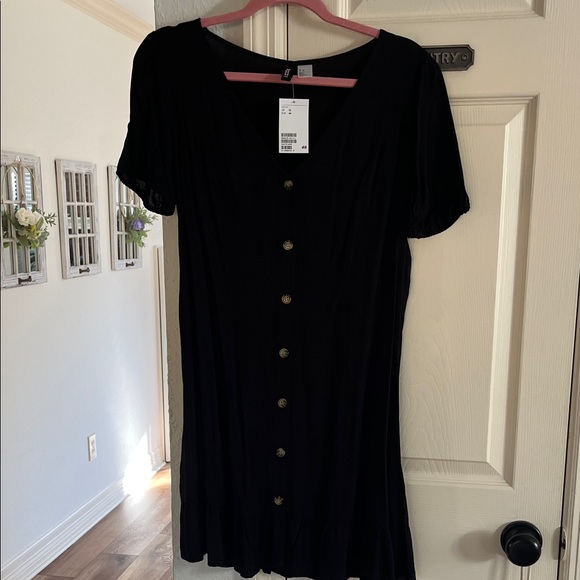 H&M Dresses & Skirts - H&M Charcoal V-Neck Dress